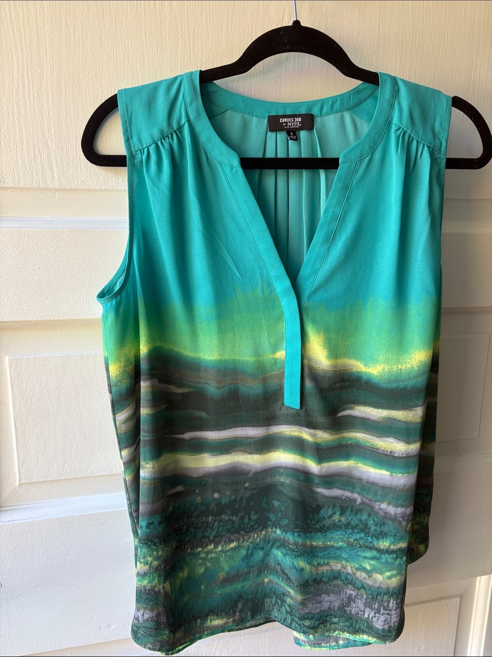 NYDJ Teal to Green Ombre Split-Neck Sleeveless Camisole small